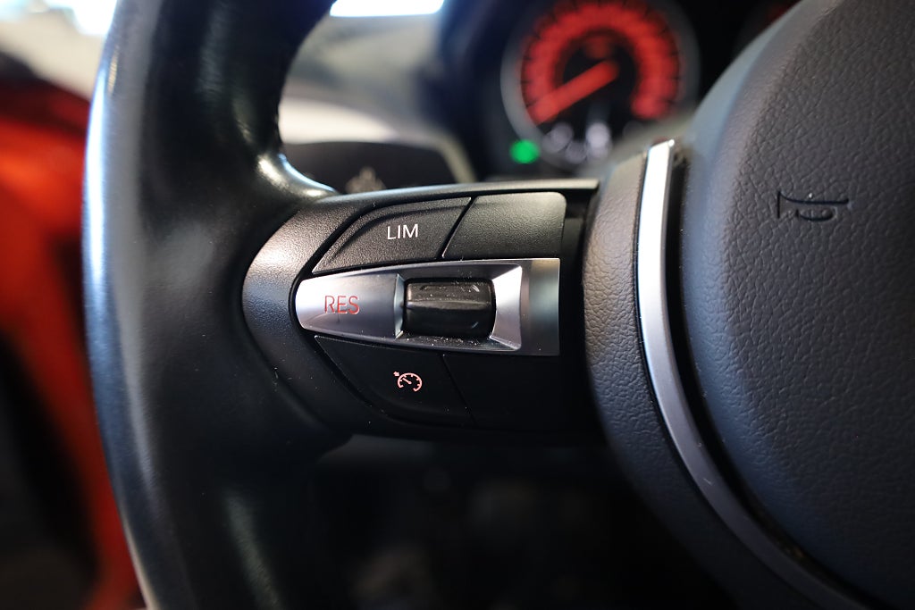 BMW 116i 5-dörrars M Sport Connected PDC Blåtand Rattvärme
