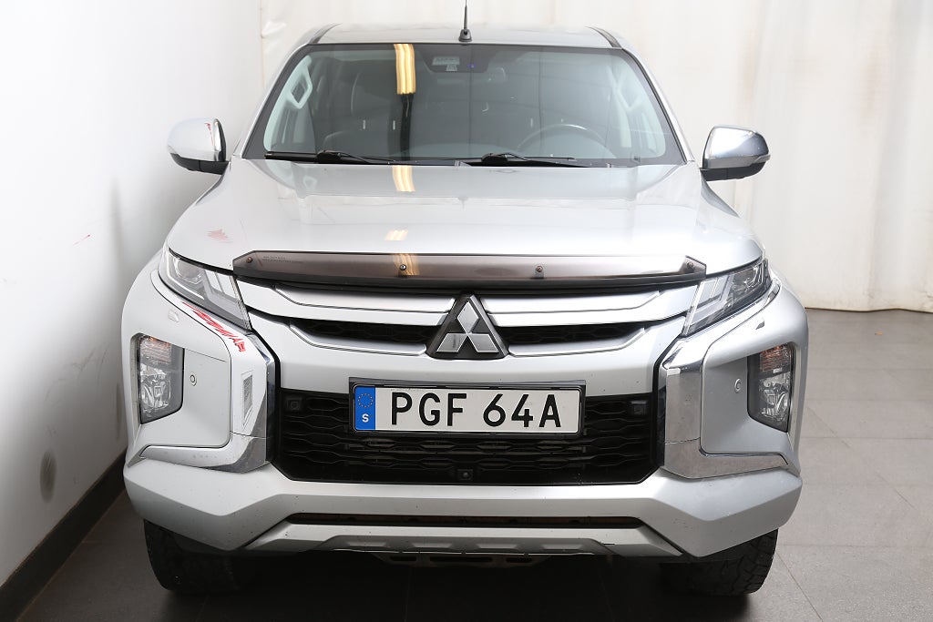 Mitsubishi L200 Dubbelhytt 2,2 Di-D 4WD Premium Kåpa Drag Leasbar 2020