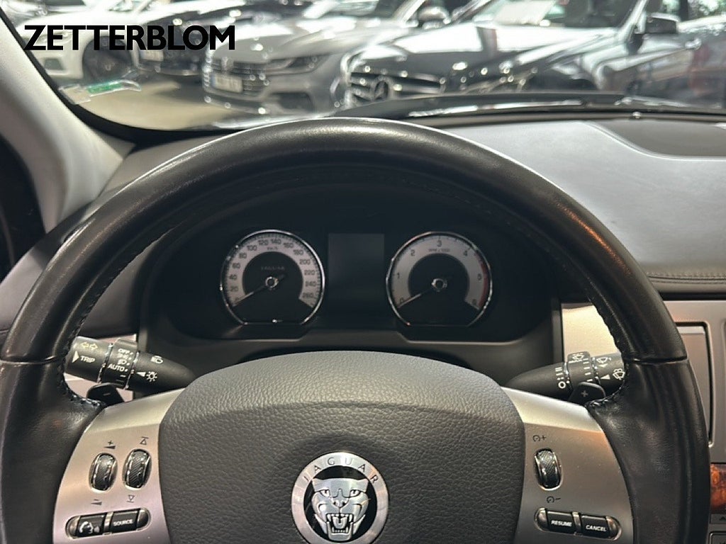 Sedan Jaguar XF 11 av 23