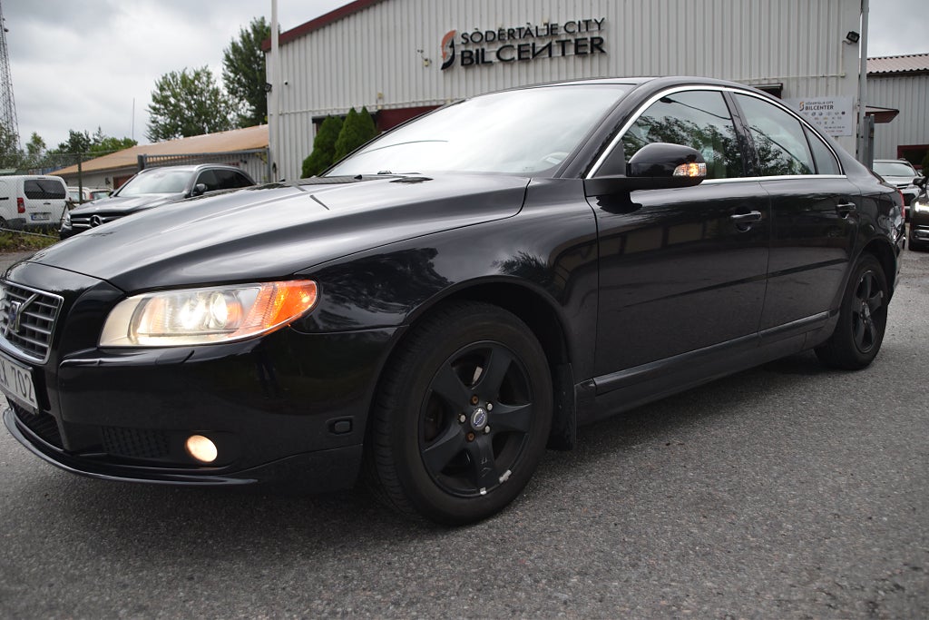 Volvo S80 2.5T Flexifuel Geartronic Momentum  Skinn Auto