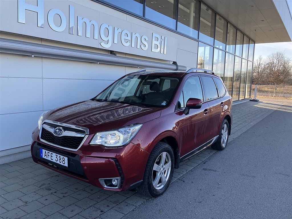 Subaru Forester 2,0 AWD Aut 241hk Kamera Läder Glastak Drag | Ränta 2,99%
