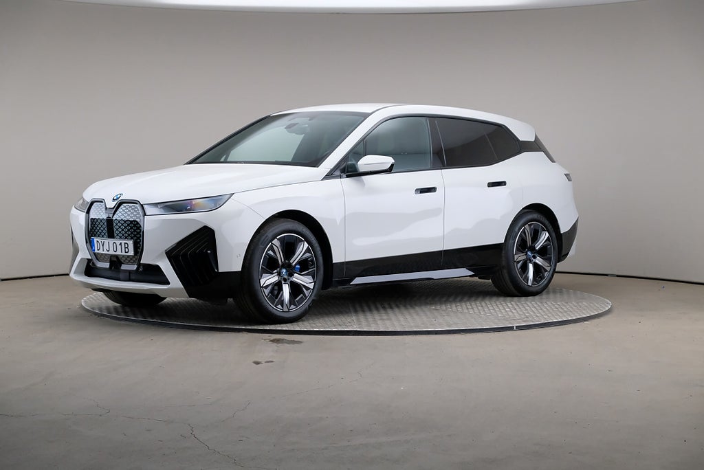 BMW iX xDrive40 Sportpkt Comfort Driving Assistant Drag H/K