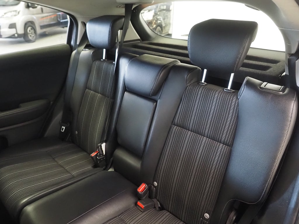 Honda HR-V 1.5 i-VTEC 131hk Executive |Drag|Pano|Kamera|Navi| 2016