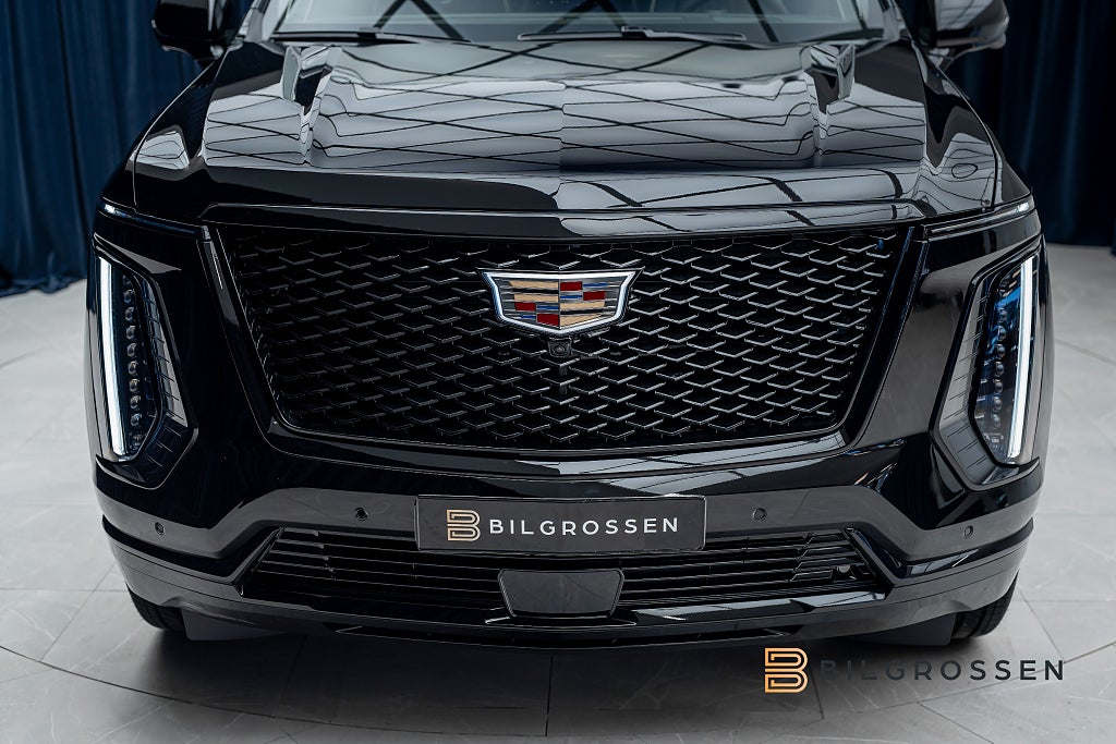 Cadillac Escalade 6.2 V8 4WD Platinum Sport Exclusive Seats 24" MY26