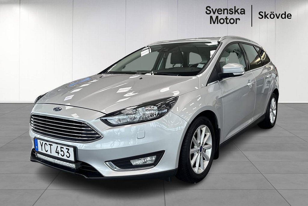 Ford Focus Kombi 1.0 EcoBoost Titanium 100hk Dragkrok SoV-hjul Skatt 360kr