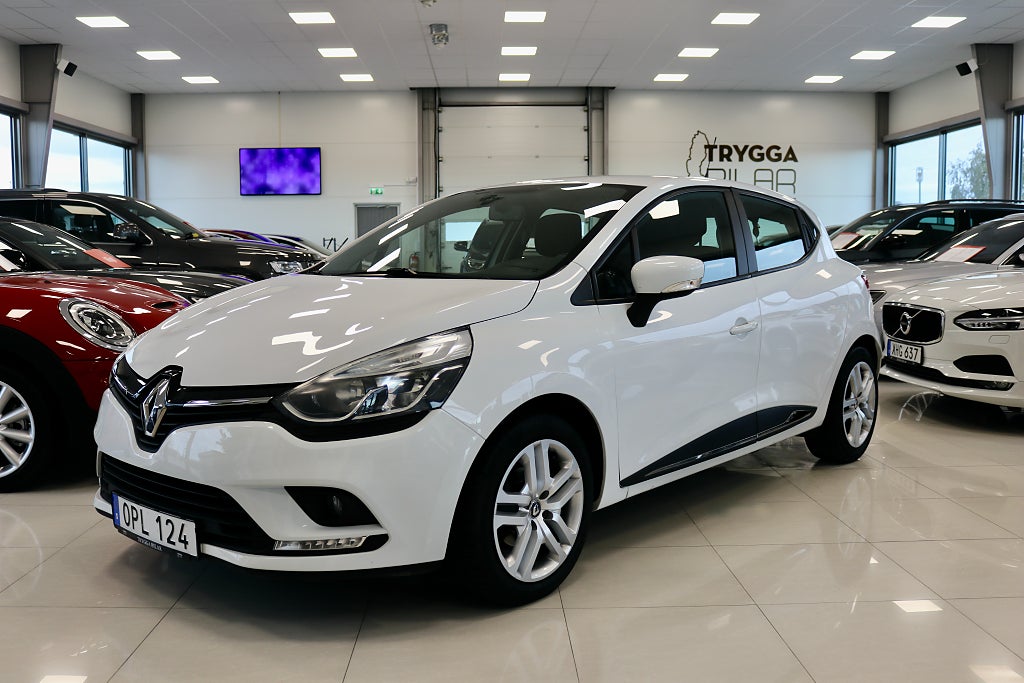 Renault Clio 1.2 Expression Navi Fullservad Låga skatten Se spec