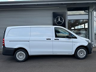 Transportbil - Skåp Mercedes-Benz Vito 13 av 22