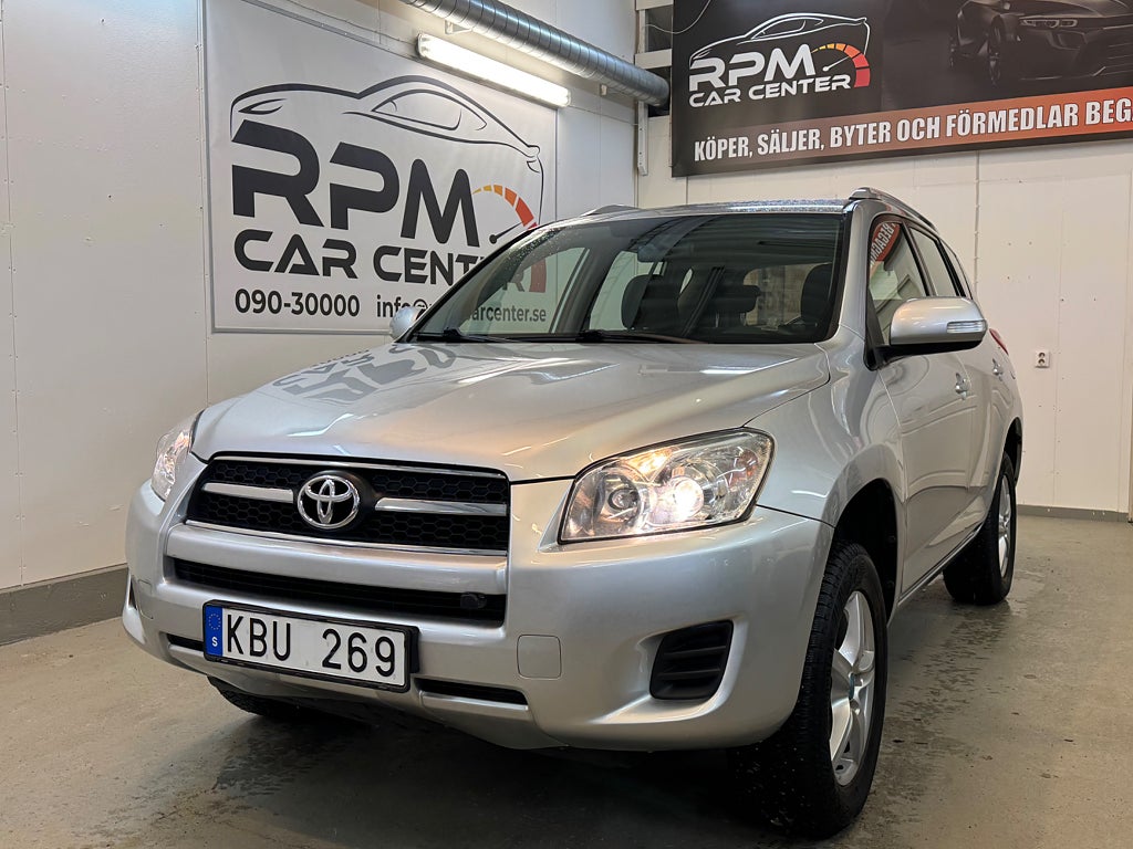 Toyota RAV4 2.0 VVT-i 4x4 Endast 10399 Mil/FullServad/NyBesiktad UA