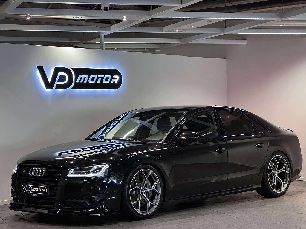 Audi S8  Plus 4.0 TFSI Exclusive Ceramic Carbon Bose 360° SC 750hk+