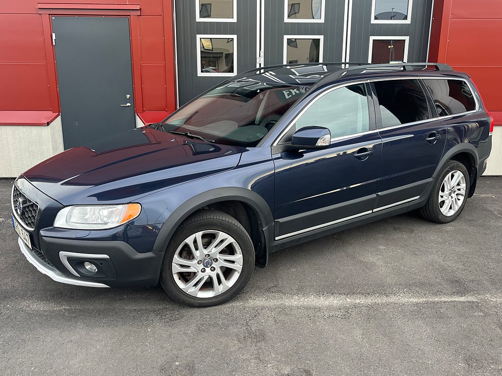 Volvo XC70 D4 AWD Geartronic Summum Taklucka Skinn Drag Se Spec!