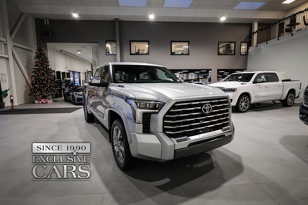 Toyota Tundra CAPSTONE Hybrid CrewMax 3.5L V6 4WD 437 HK / HEMMA!