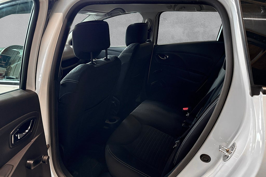 Renault Clio Sport Tourer 0.9 TCe 360kr Årsskatt 2-Ägare