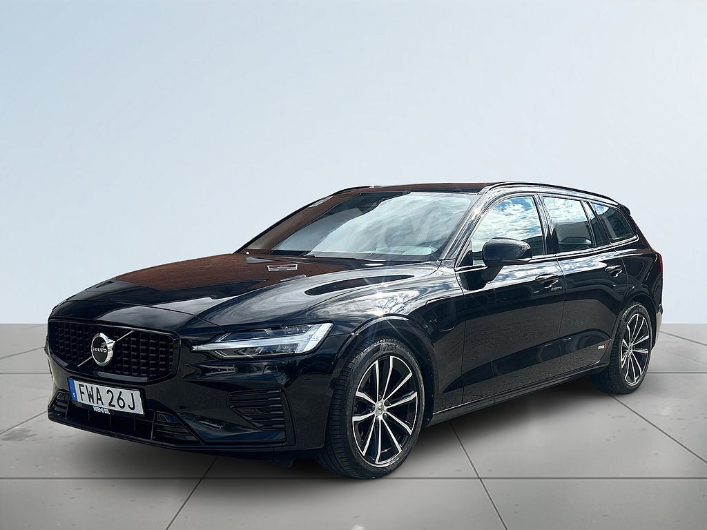 Volvo V60 Recharge T8 AWD MOMS Drag H/K-ljud Bkamera CarPlay S&V