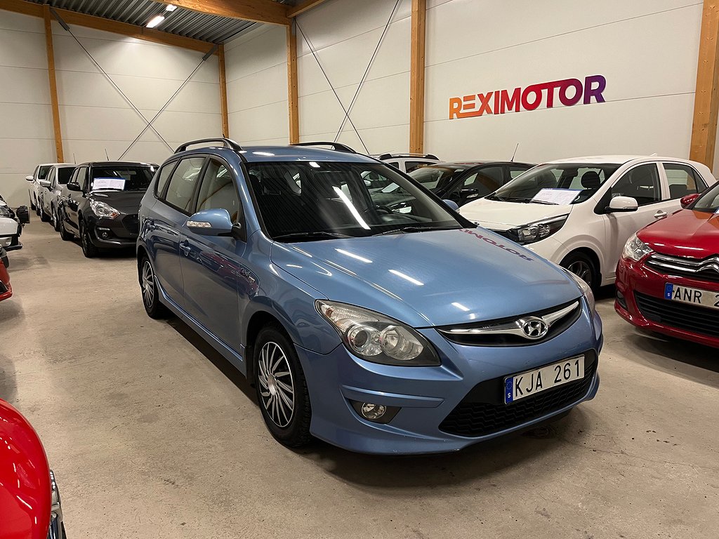 Hyundai i30 cw 1.6 CRDi Business Ny Besiktad ua