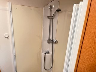 Husbil-halvintegrerad Knaus Sport TI 12 av 15