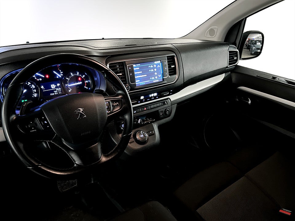 Bild på Peugeot Expert PRO+ 2.0 BHDi 145hk Aut L3 B-KAMERA DRAG
