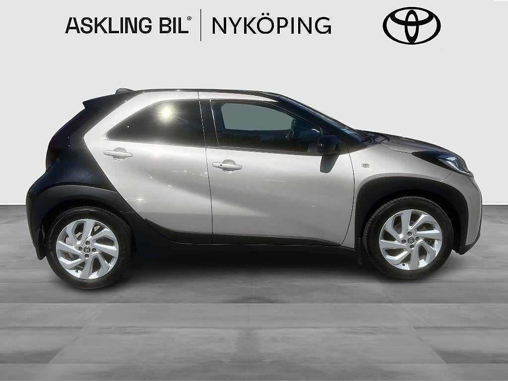 Toyota Aygo X 2022 - miniatyr 12
