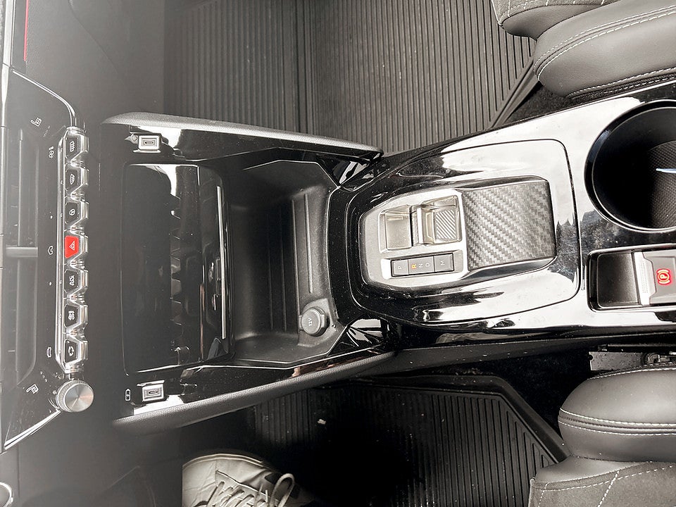 Bild på Peugeot 2008 GT 1.2 PT 130hk - BACKKAMERA, ELSTOL