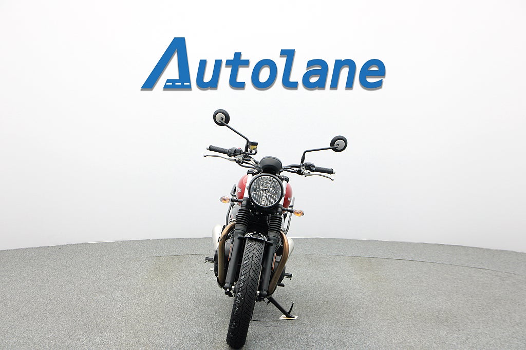 Triumph Triumph Street Twin 900* Nya däck Nyservad* Endast 1-Ägare