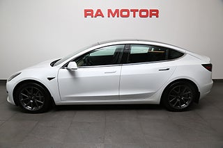 Sedan Tesla Model 3 3 av 24