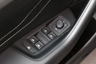 Kombi Volkswagen Passat 10 av 24