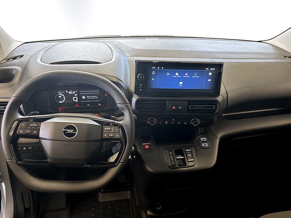 Bild på Opel Combo 130hk Aut L2 - EDITION! VÄRMARE & DRAGKROK