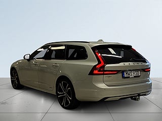 Volvo V90 PLUG-IN T8 AWD R-Design Drag HuD 360° B&W Pano Navi S&V