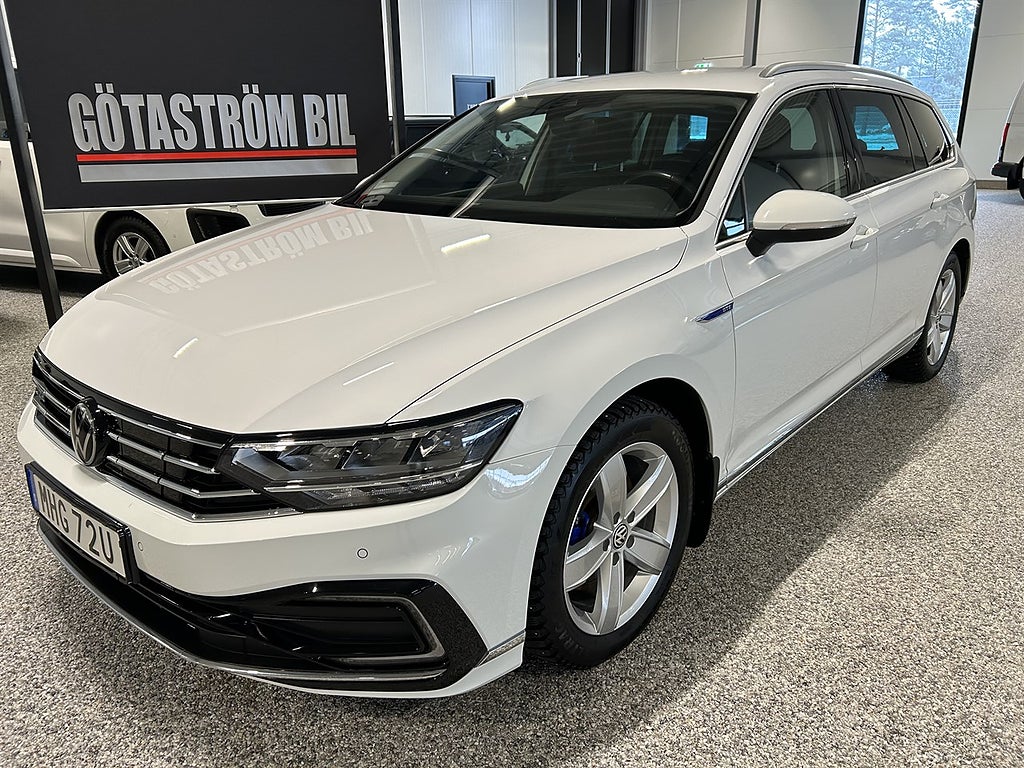 Volkswagen Passat GTE /Drag-pkt,GPS,Värmare,mm