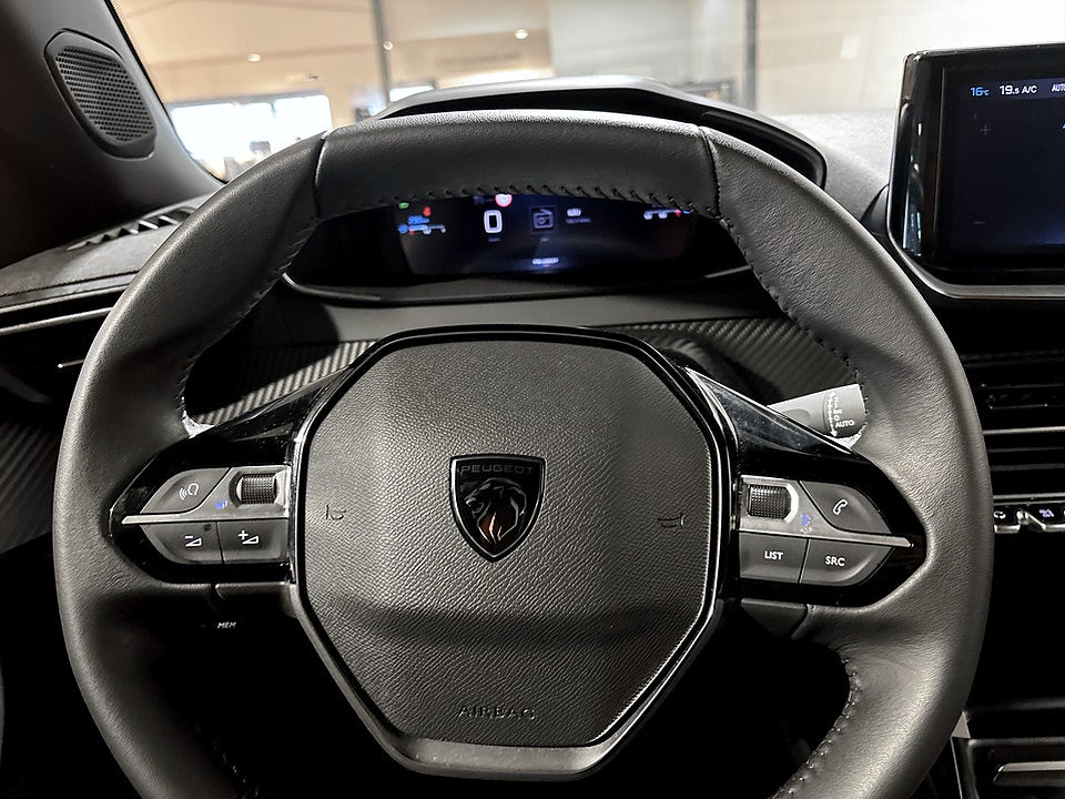 Bild på Peugeot 2008 Limited Edition 1.2 PT 131hk KAMPANJRÄNTA 3,99%