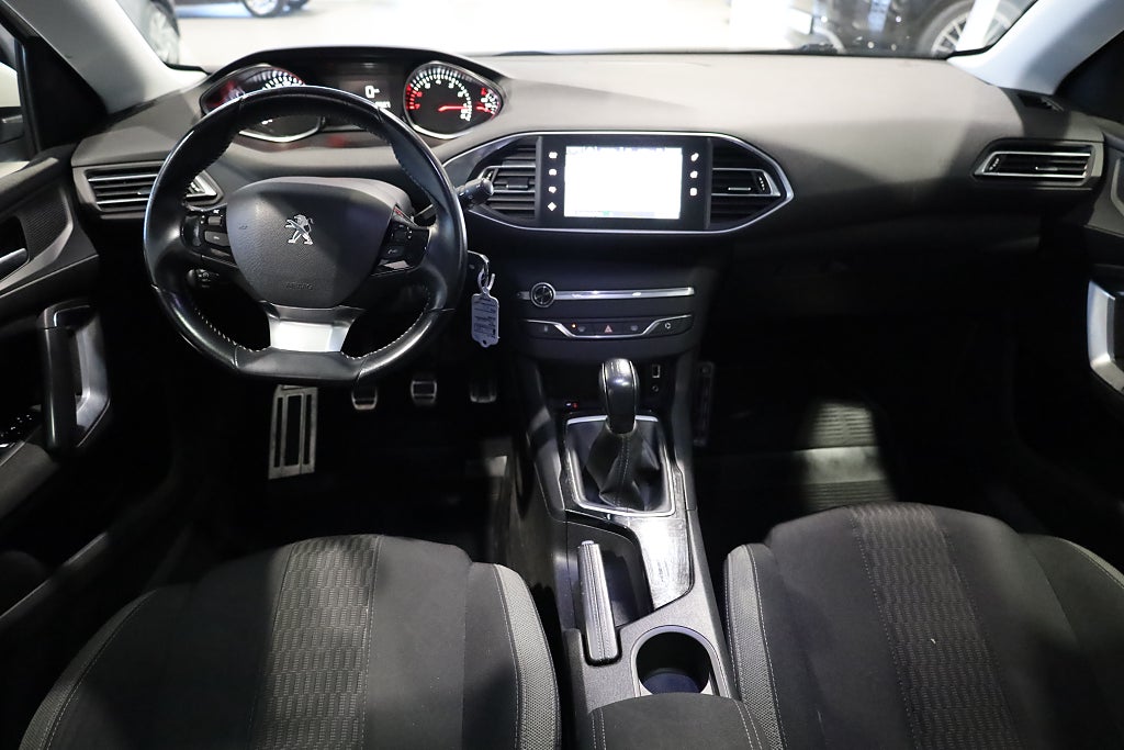 Peugeot 308 SW 1.2 Active Navi Drag Kamera M-värme 2016