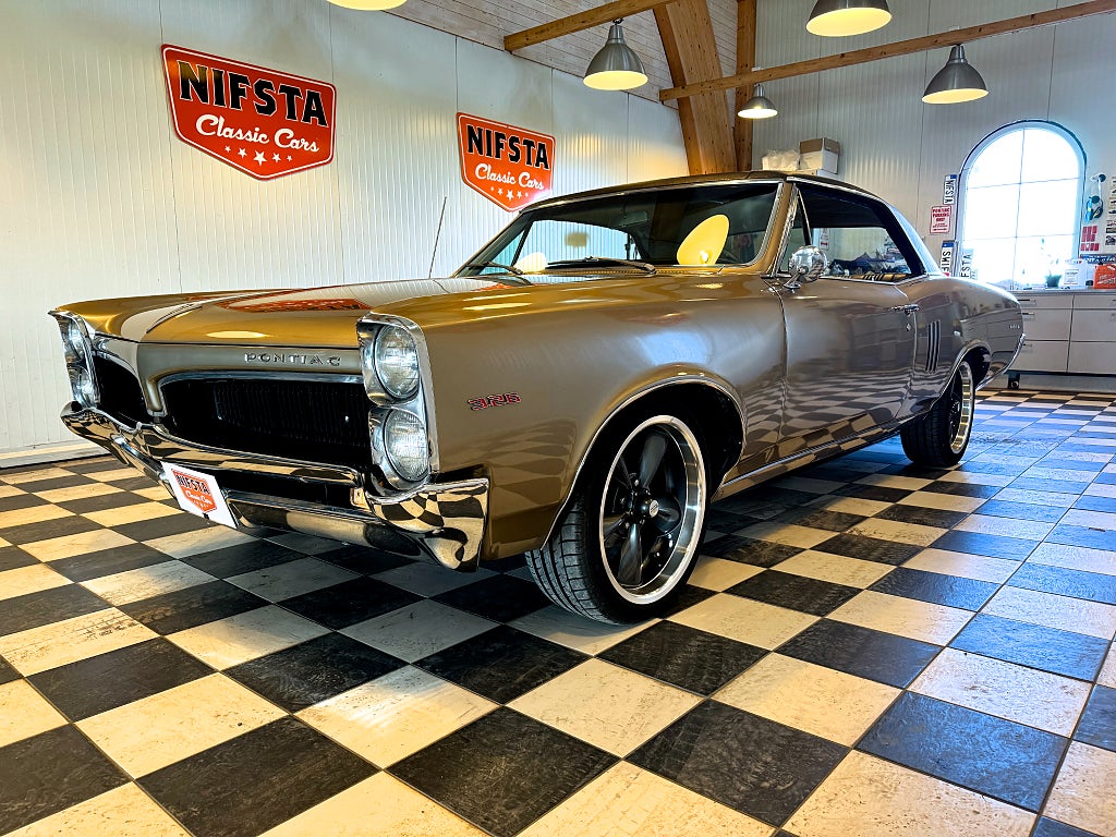 Pontiac LeMans K Ö P E S