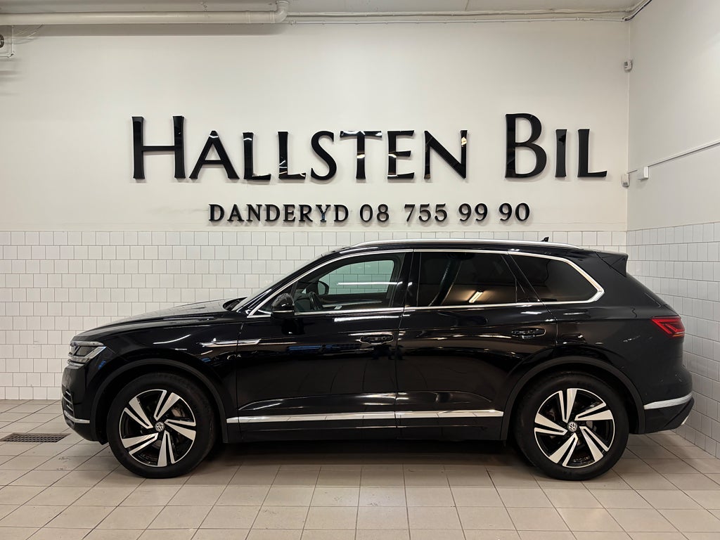 Volkswagen Touareg 3.0 V6 TDI SCR 4Motion Luft Drag SESPEC Svensksåld