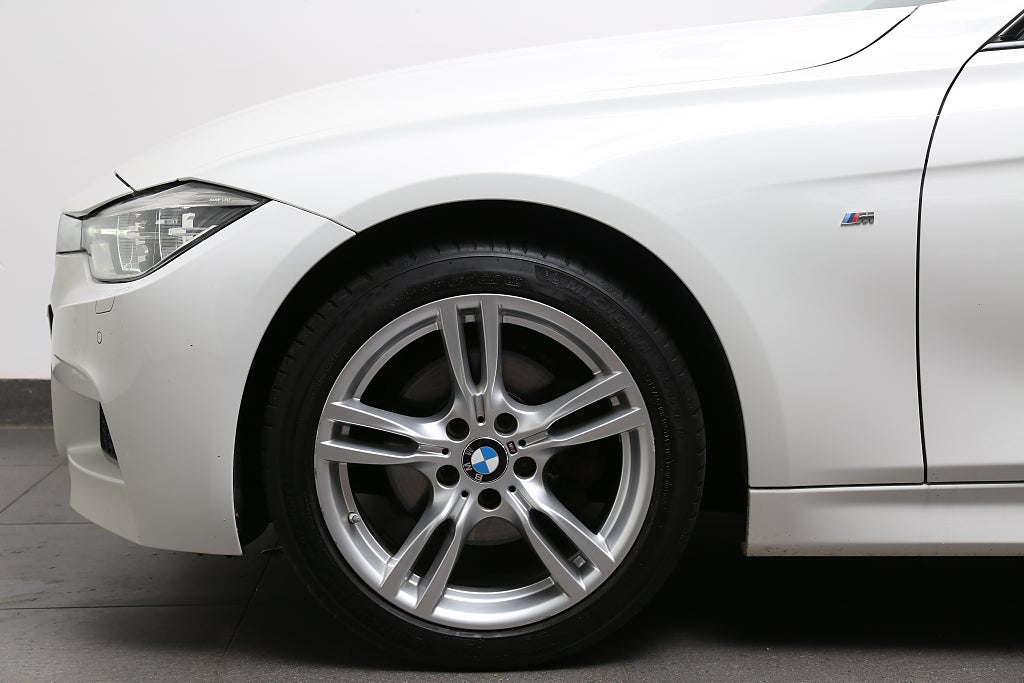 BMW 320D xDrive 190hk M Sport Aut Sedan Navi Skinn Kamera Drag 2018