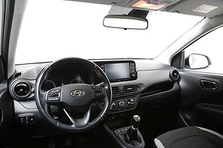 Halvkombi Hyundai i10 7 av 16