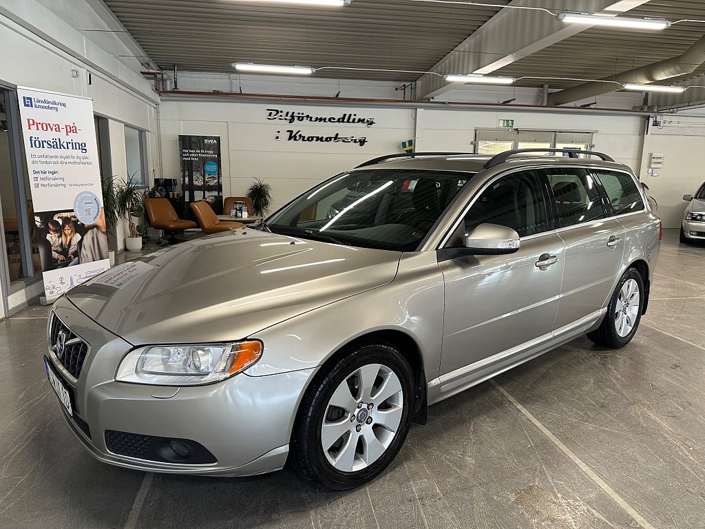 Volvo V70 D5 Geartronic Momentum Euro 5 Dragkrok P-Sensorer