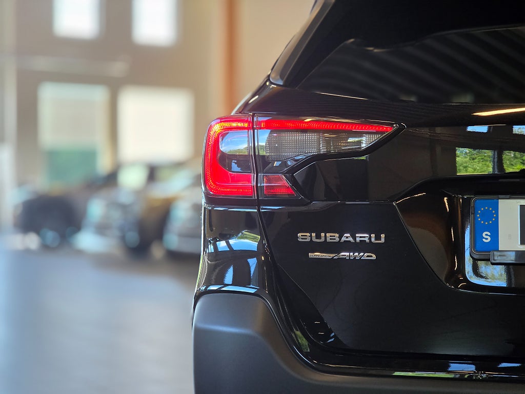 Subaru Outback 2.5 4WD XFuel Adventure /Låg skatt/Serviceavtal ingår