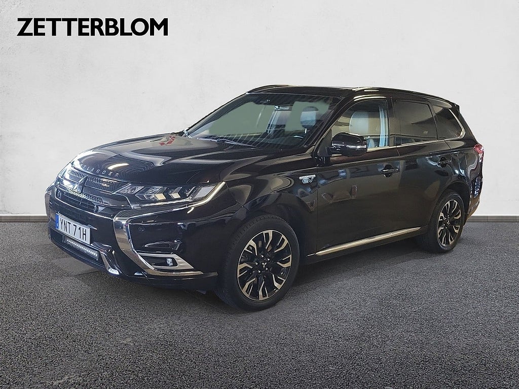 Kombi Mitsubishi Outlander 1 av 12