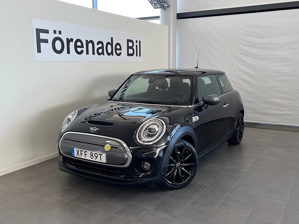 MINI Cooper SE HUD H/K Komfortöppning Backkamera Nav 4,95% ränta 