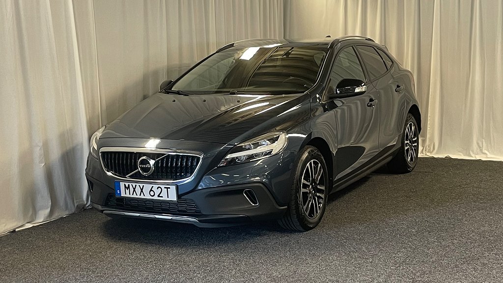 Volvo V40 Cross Country T3 Aut 152hk P-Värmare VOC Navi 