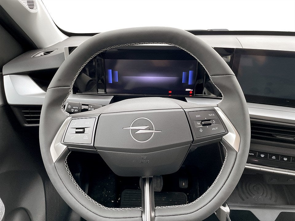 Bild på Opel Frontera GS Hybrid 136hk Aut - DEMO