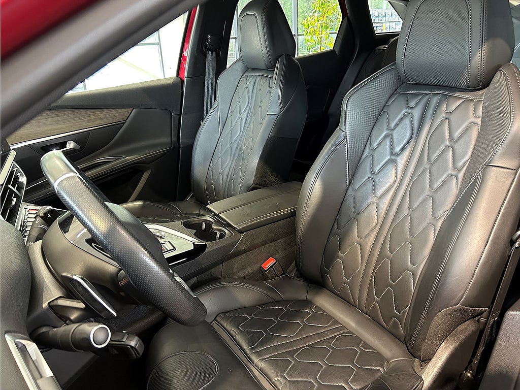 Bild på Peugeot 3008 GT 1.2 PT 130hk Aut - B-KAMERA,CARPLAY,NAV