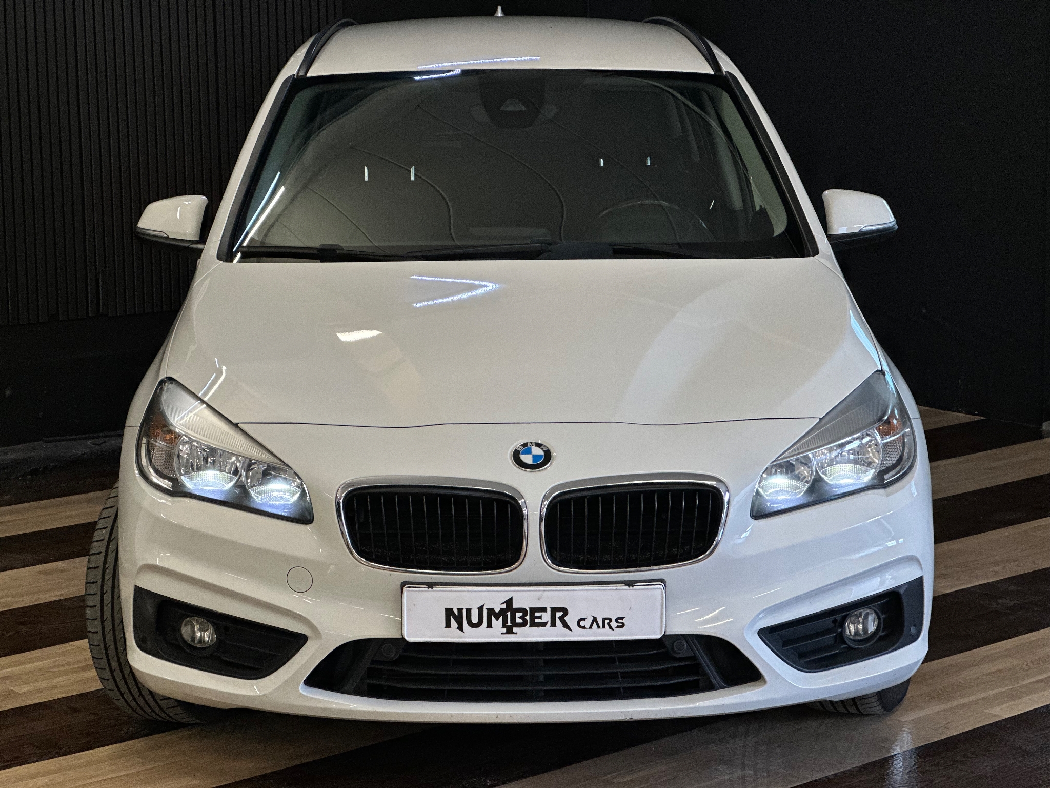 BMW 220 i Gran Tourer Advantage Euro 6 2016, bild 4/51