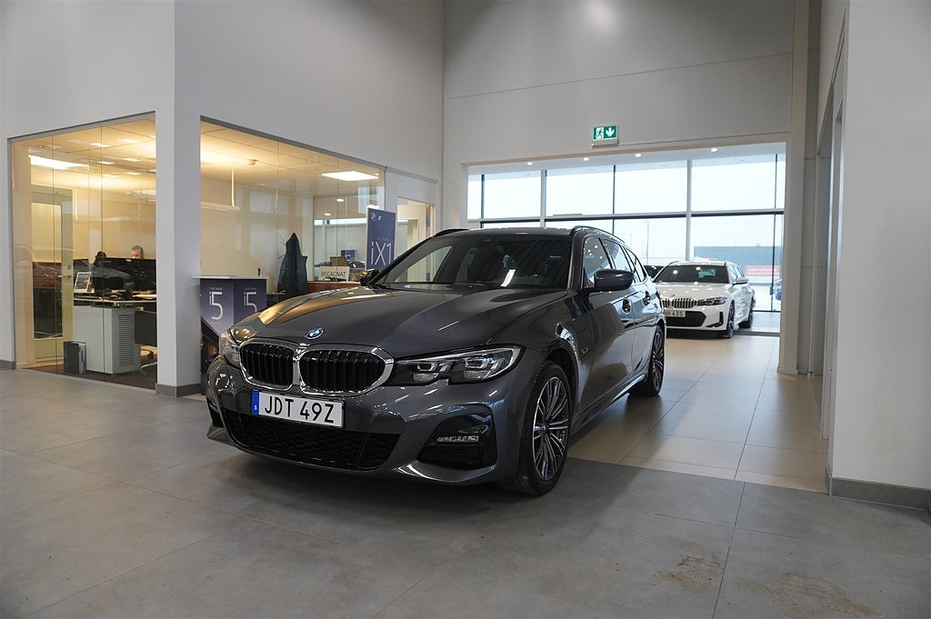 BMW 330e xDrive Touring 3,95% ränta M Sport Drag HiFi Rattvärme