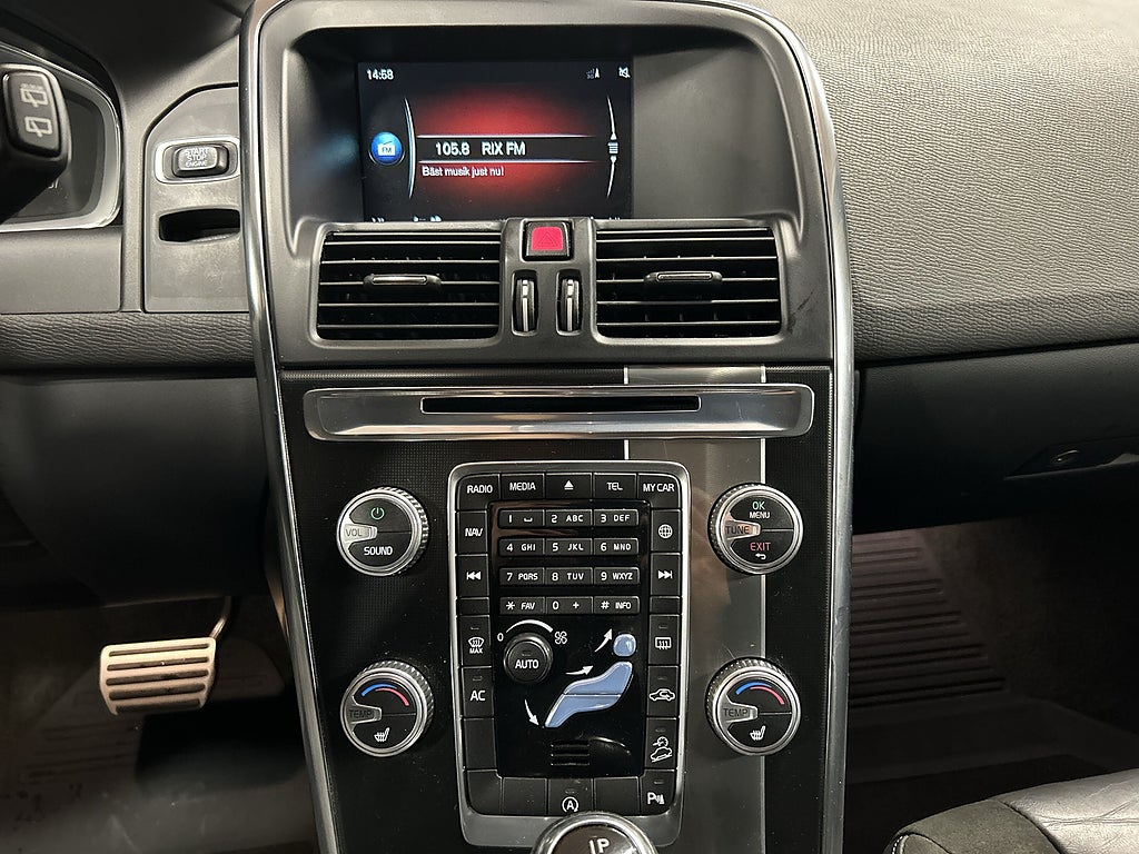 Volvo XC60 D4 AWD Geartronic R-Design Kamrem bytt/Drag/M-Värm/S&V-Däck