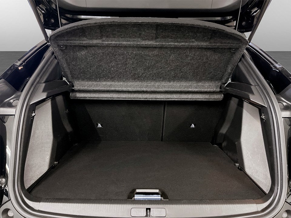 Bild på Peugeot 2008 Allure 1.2 PT 130hk - CARPLAY, P-SENSORER