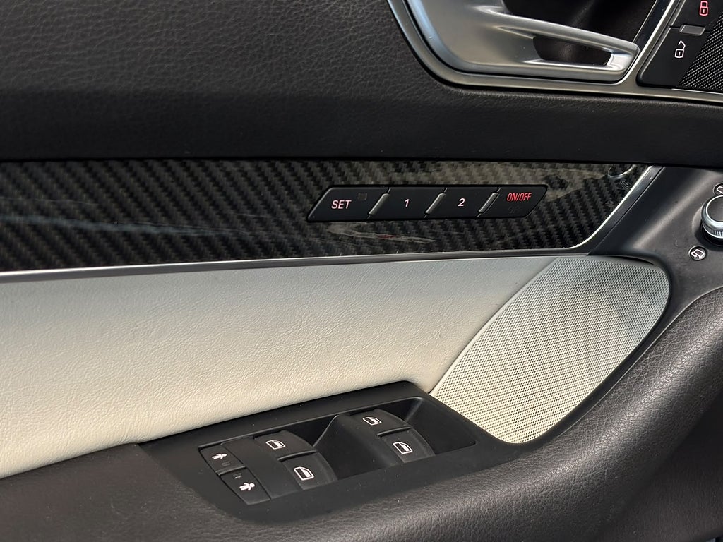 AUDI RS6 AVANT 5.0 V10 BITURBO QUATTRO 579ch - SONORISATION BOSE - FREINS CARBONE - CLIMATISATION - CAMÉRA DE RECUL