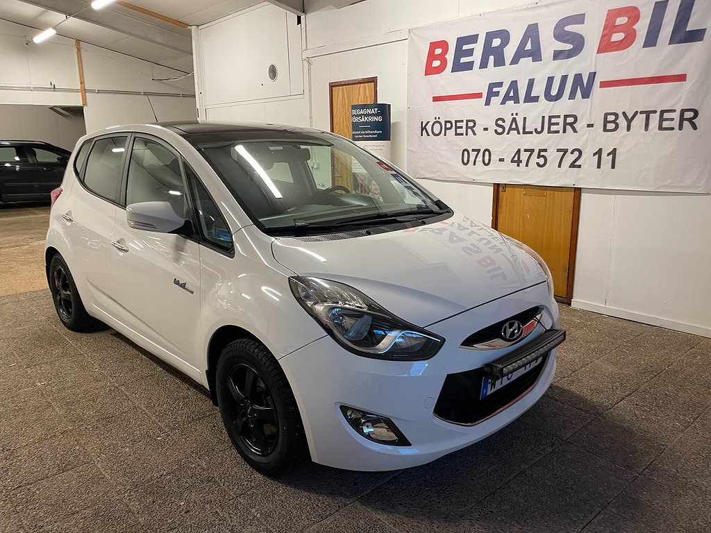 Hyundai ix20 1.6 CRDi Style Edition/Låga mil/Panorama/Dragkrok/Låg