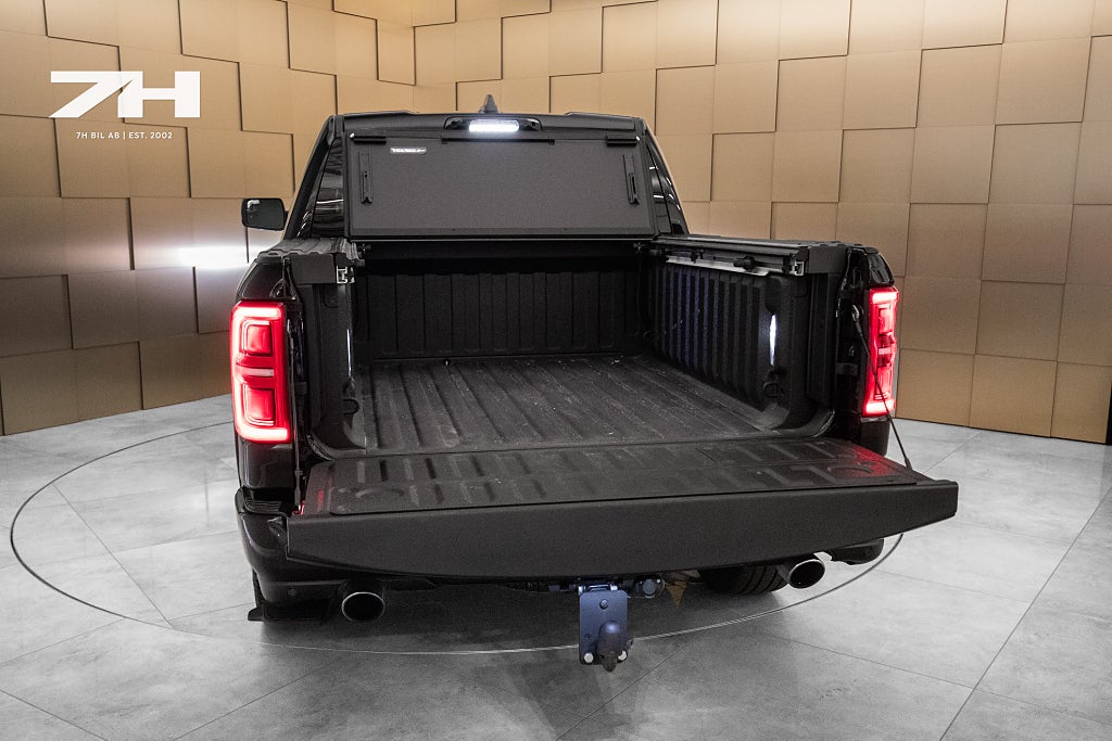 RAM 1500 Tungsten / Pass.display / Klipsch® / Låg Skatt 2384 kr!