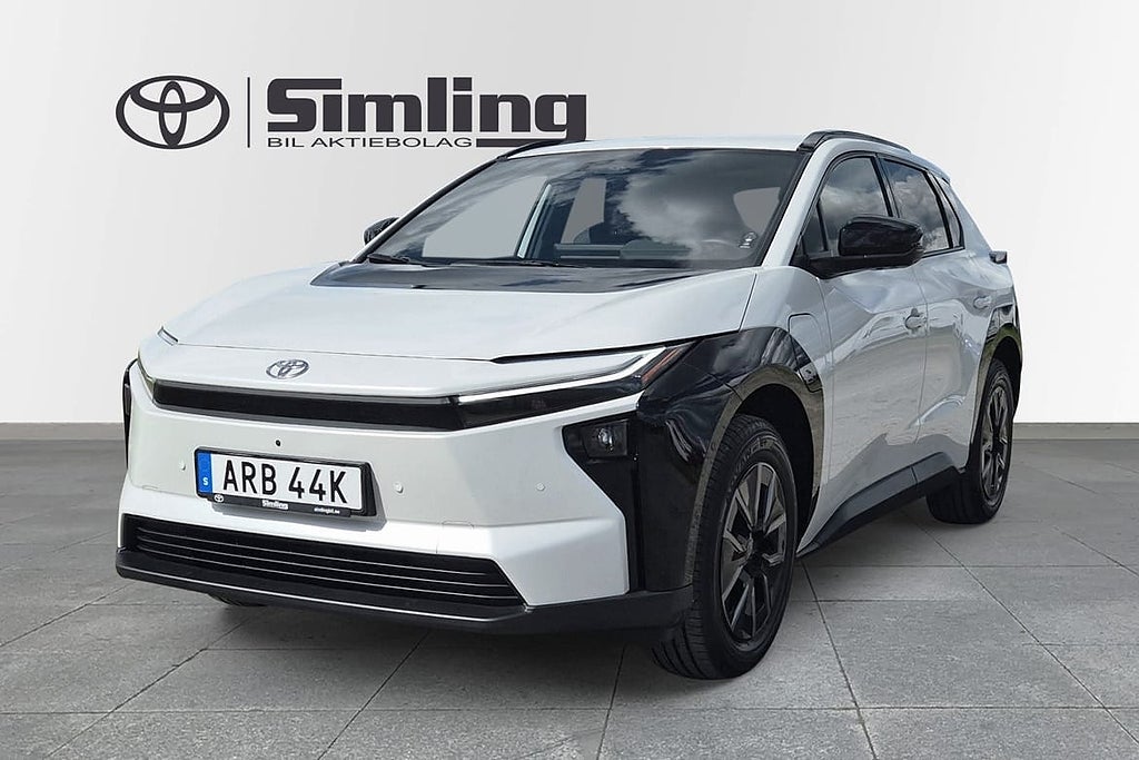 Toyota bZ4X 73.1 kWh AWD Executive / Vinterhjul