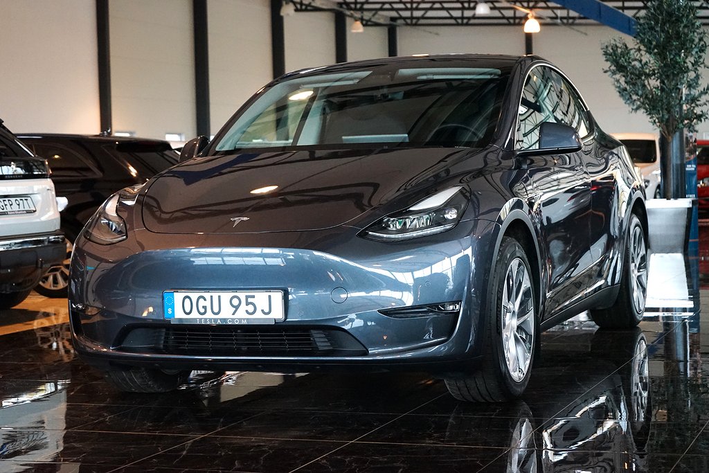 Tesla Model Y Long Range AWD 514HK Glastak Kamera